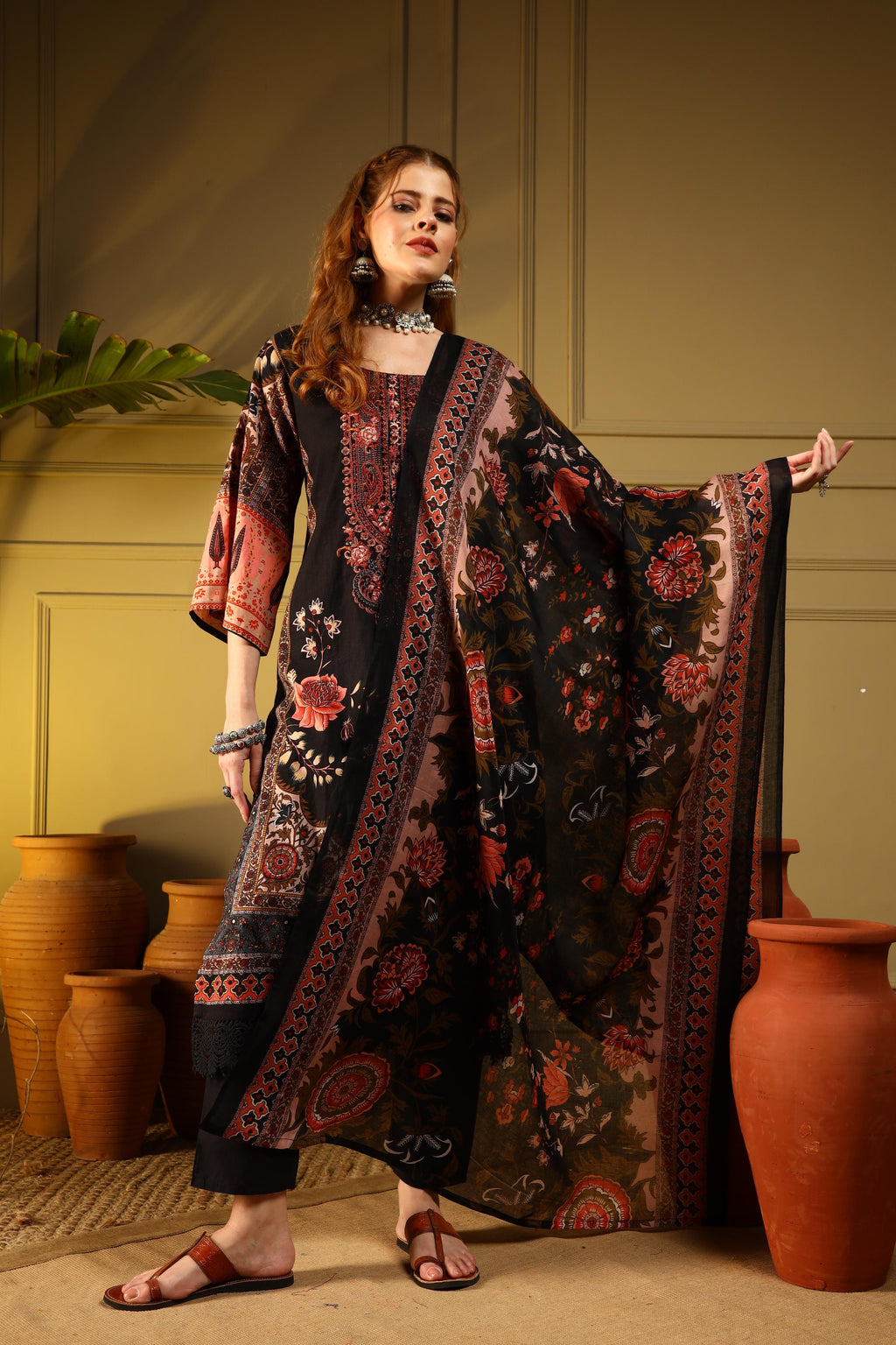 Noir Garden Black Floral Printed Kurta Set