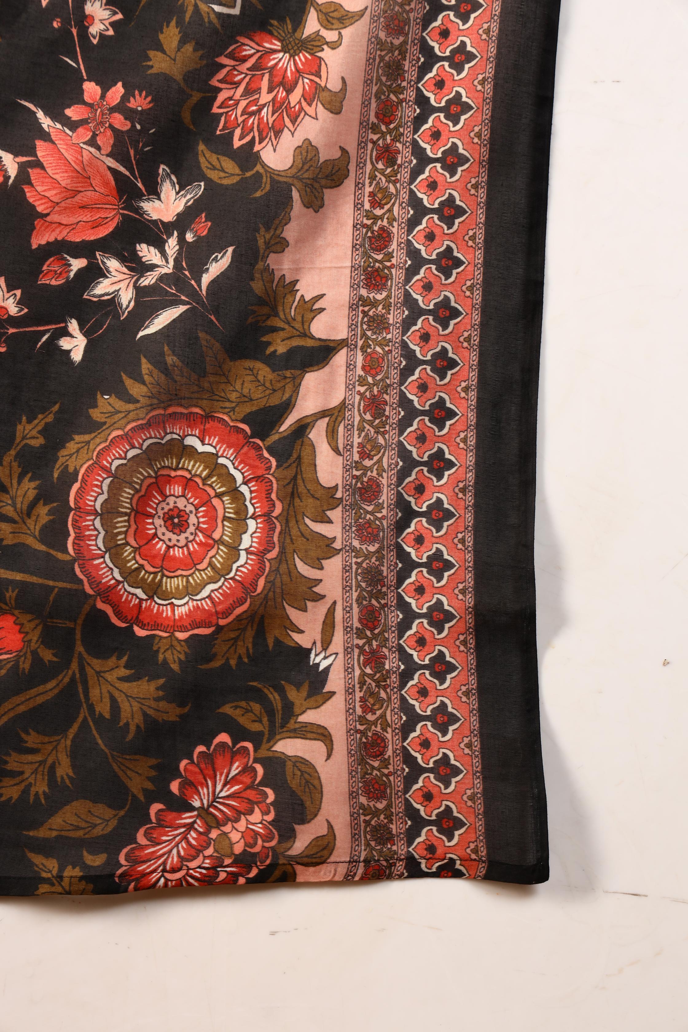 Noir Garden Black Floral Printed Kurta Set