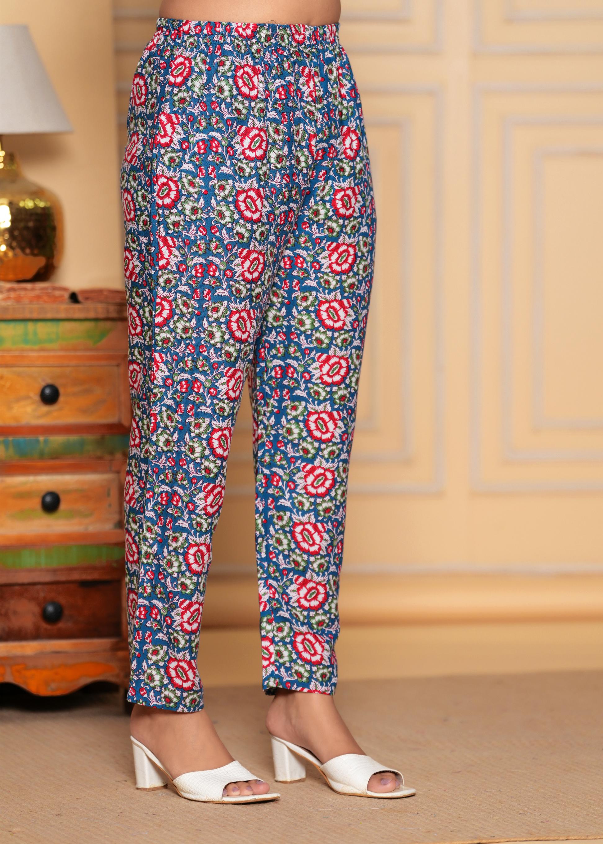 Elegant Blue Flower Printed Kurta Set