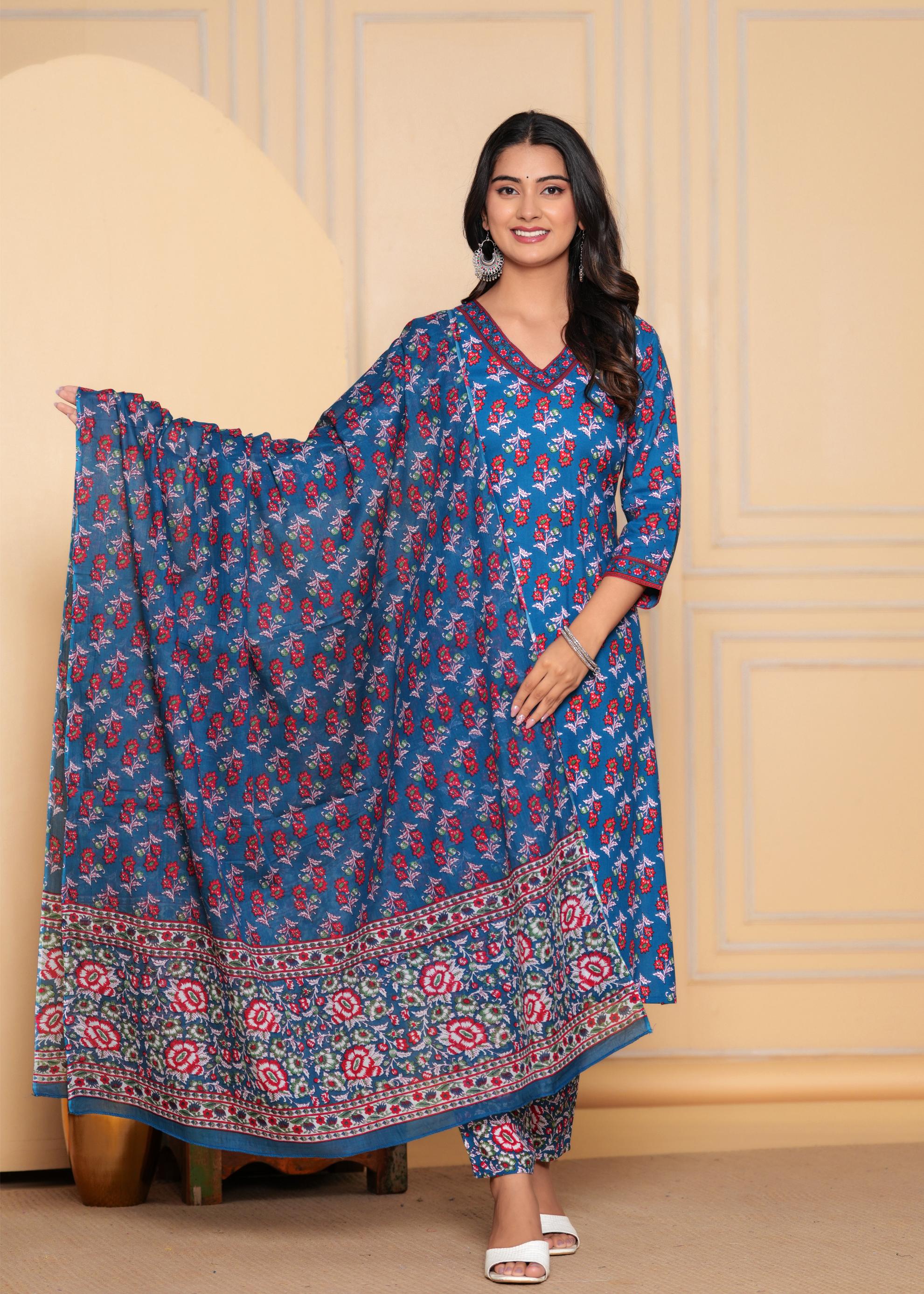 Elegant Blue Flower Printed Kurta Set