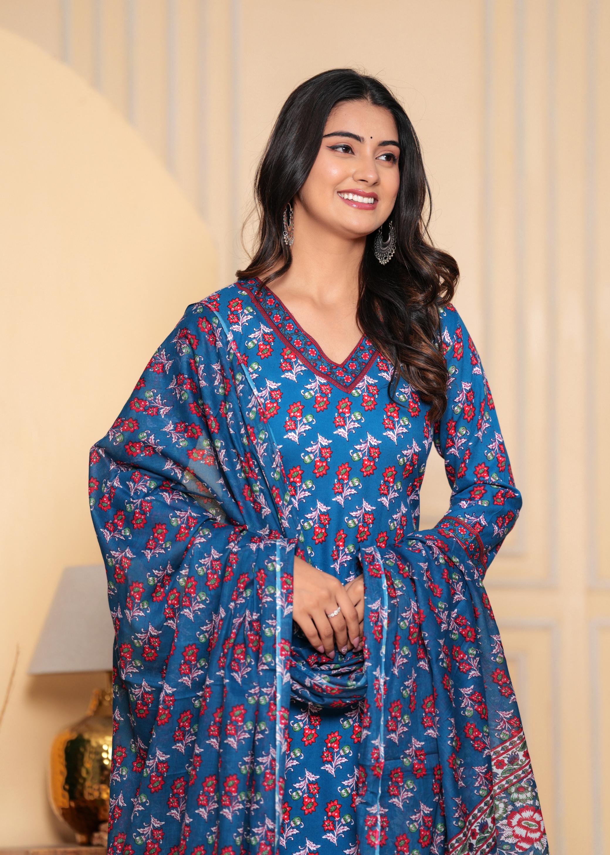 Elegant Blue Flower Printed Kurta Set